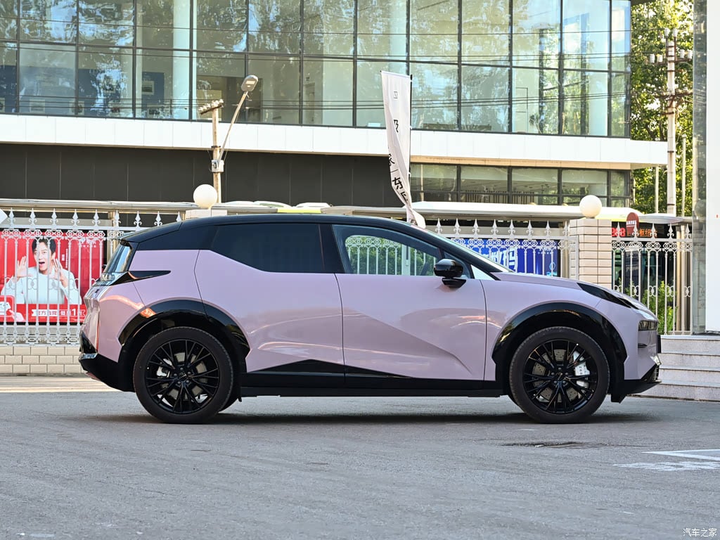 2025 Zeekr X 4-Seat RWD Cube — pour l'export