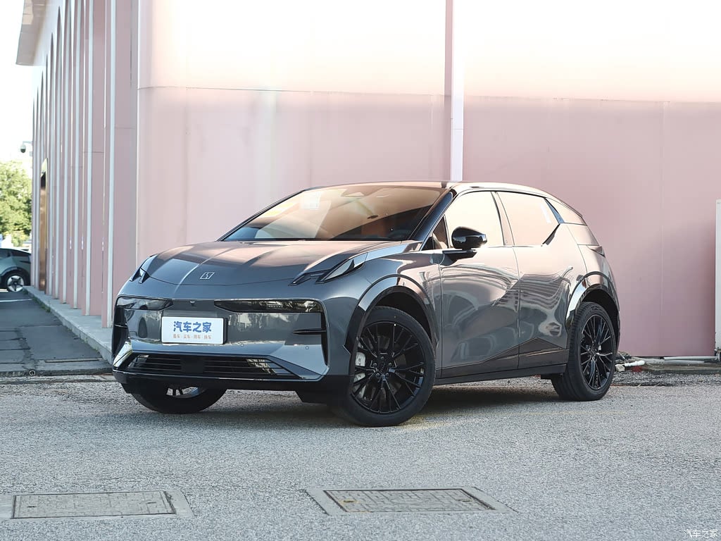 2026 Zeekr X Max 5-Seat — на экспорт