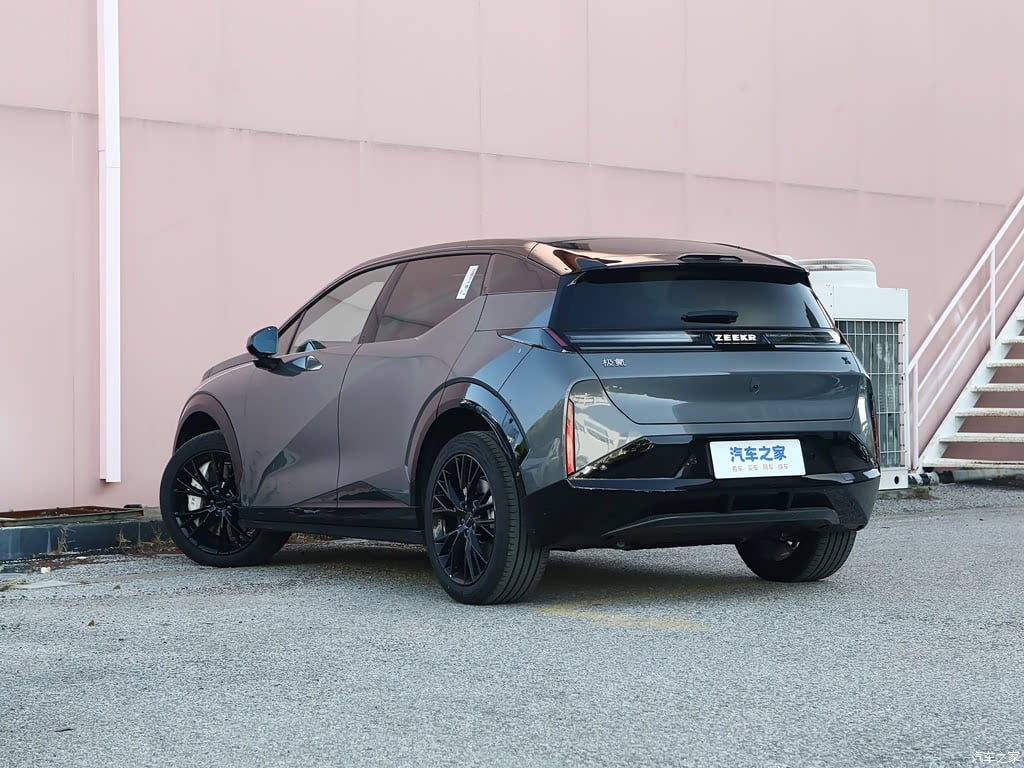 2026 Zeekr X Ultra 5-Seat AWD — на экспорт